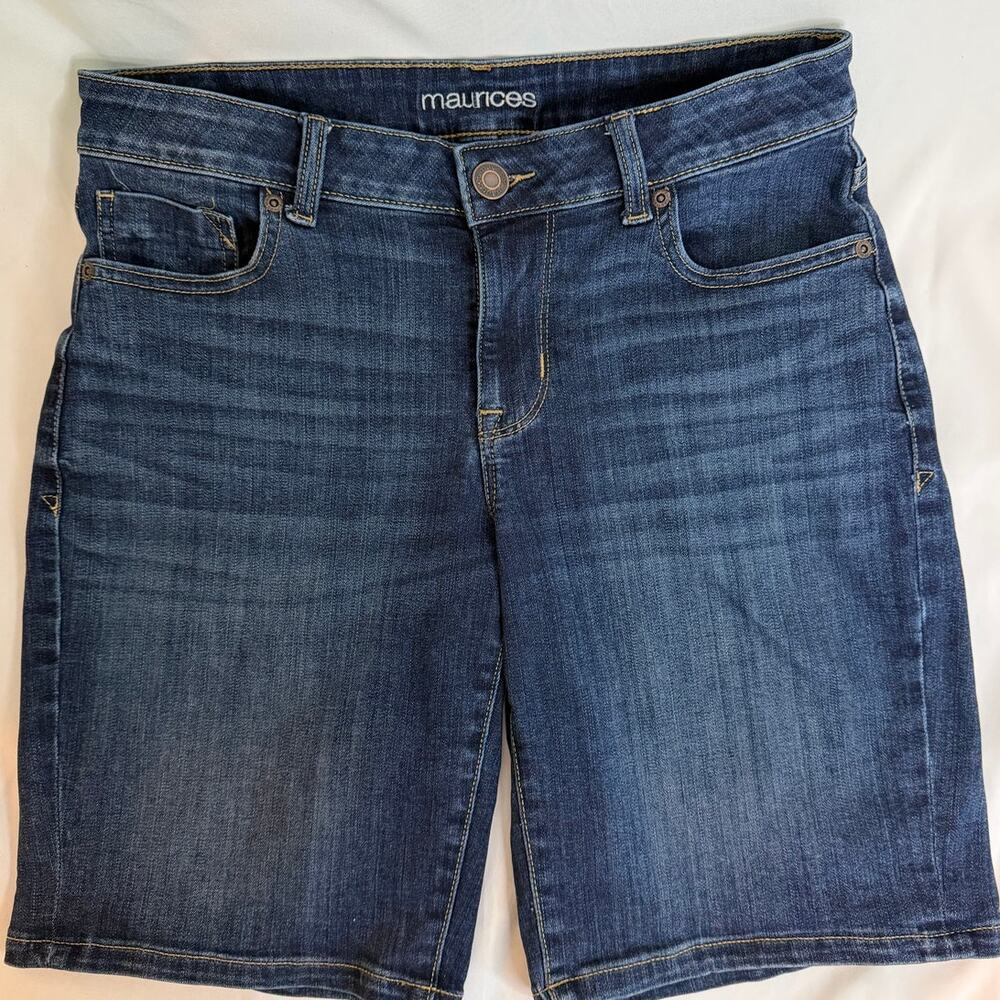 Maurices Denim Bermuda Shorts Size 8 Mid‎ Rise Stretch Blue Jean